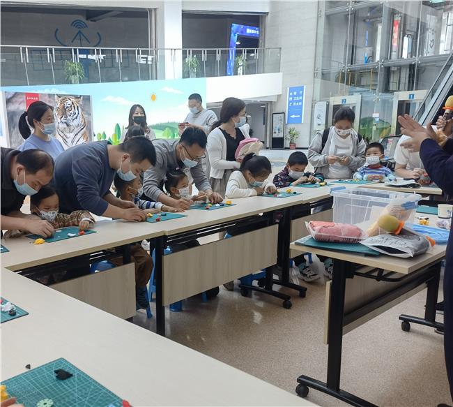 《立体老虎》小制作现场