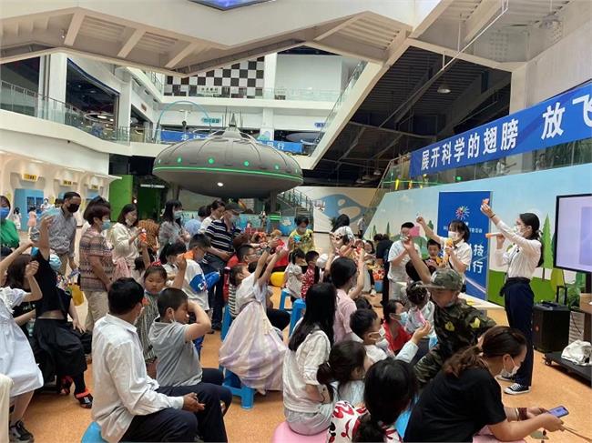 “我有一根魔法棒”教育活动现场