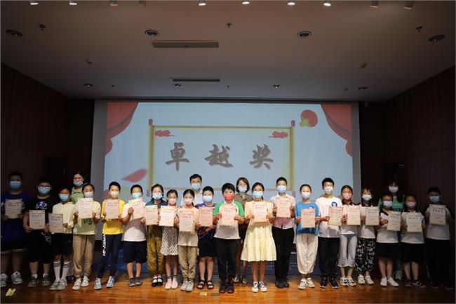 获奖选手合影留念